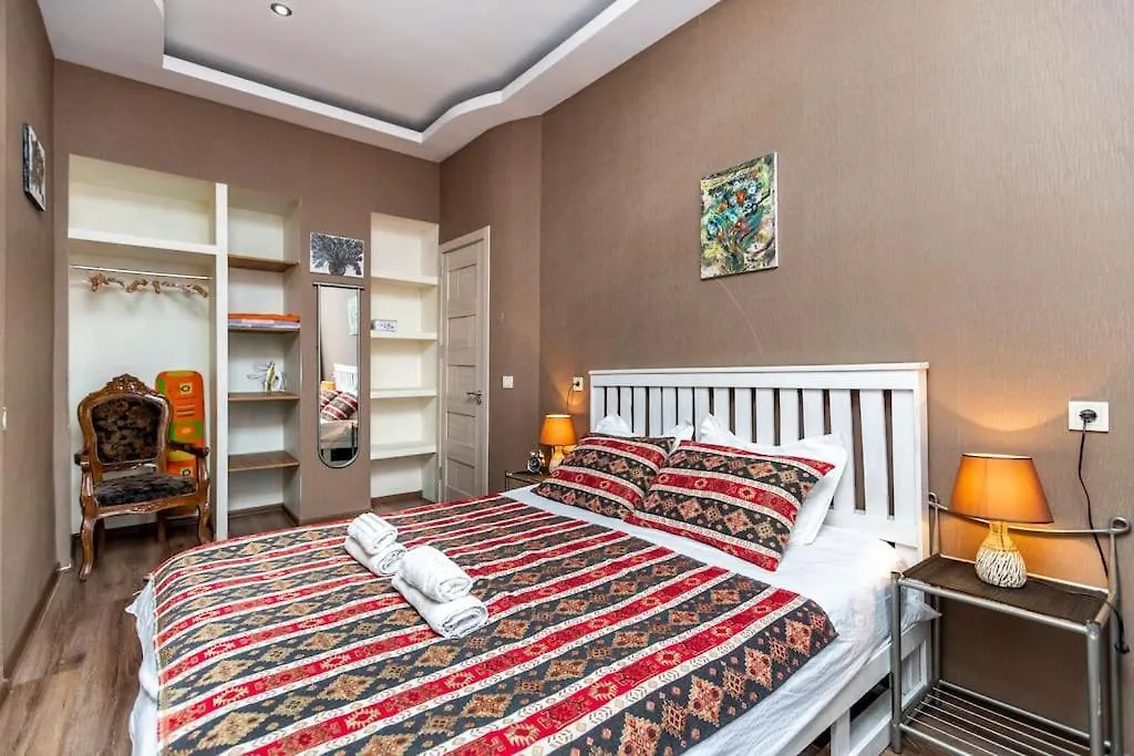 Theatre Inn Old تبليسي شقة